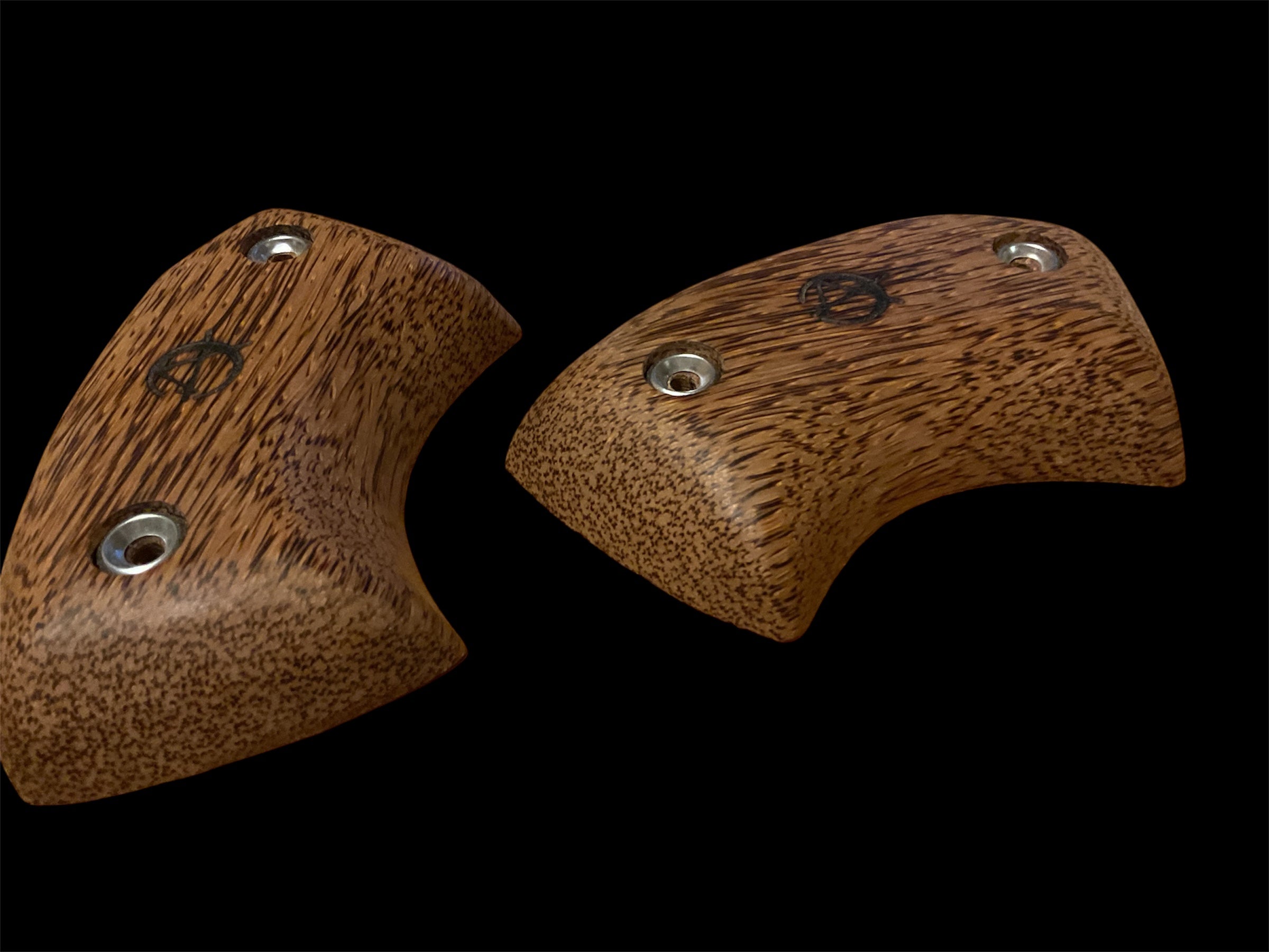 red palm fang crimps