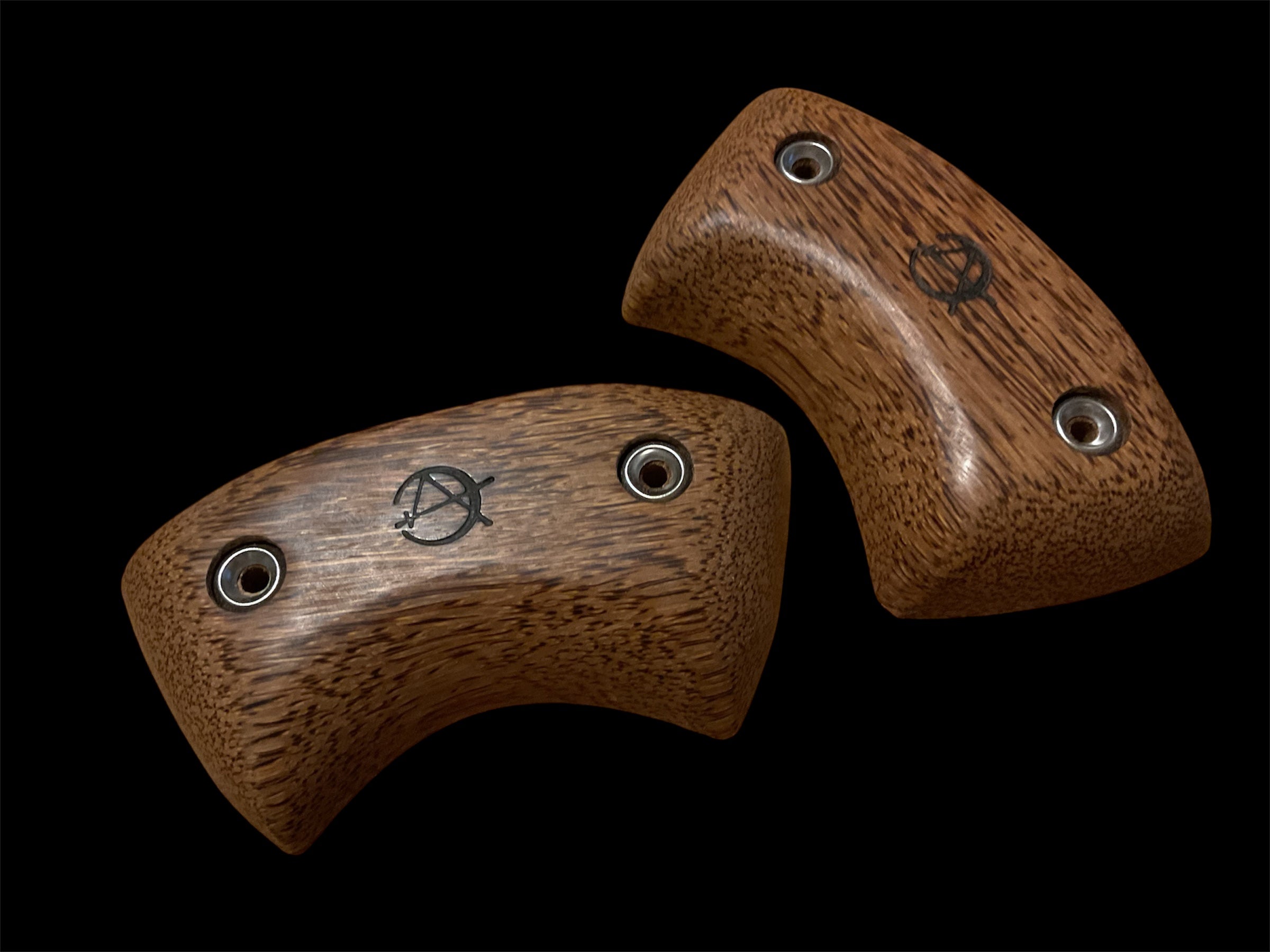 red palm fang crimps
