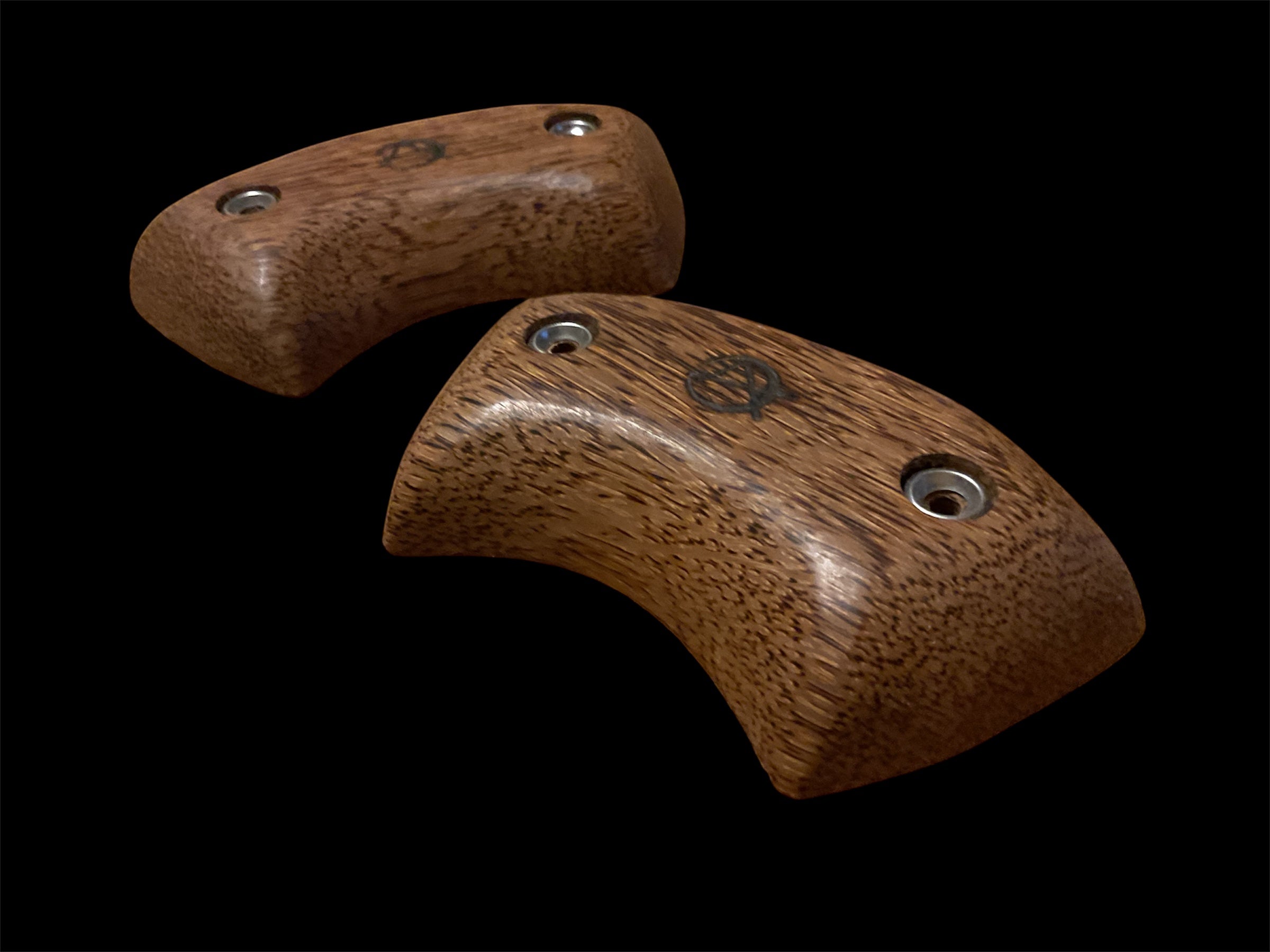 red palm fang crimps
